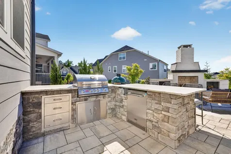 404 Honeyridge Lane Holly Springs NC 27540
