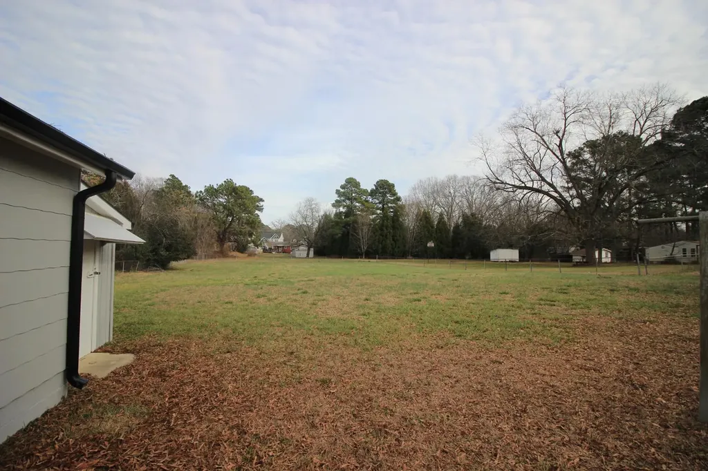 212 N Main Street Holly Springs NC 27540