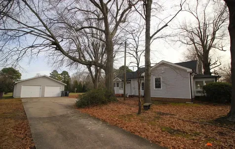 212 N Main Street Holly Springs NC 27540
