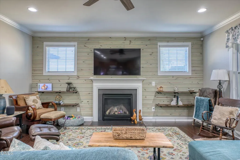 93 Woods Manor Lane Clayton NC 27527