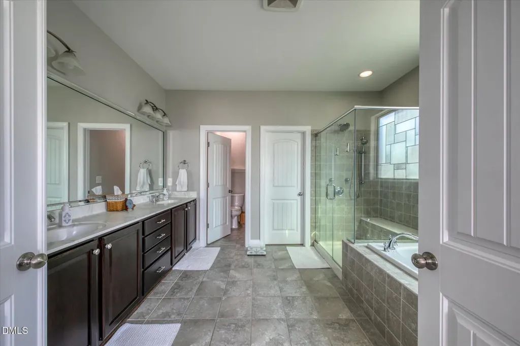 93 Woods Manor Lane Clayton NC 27527
