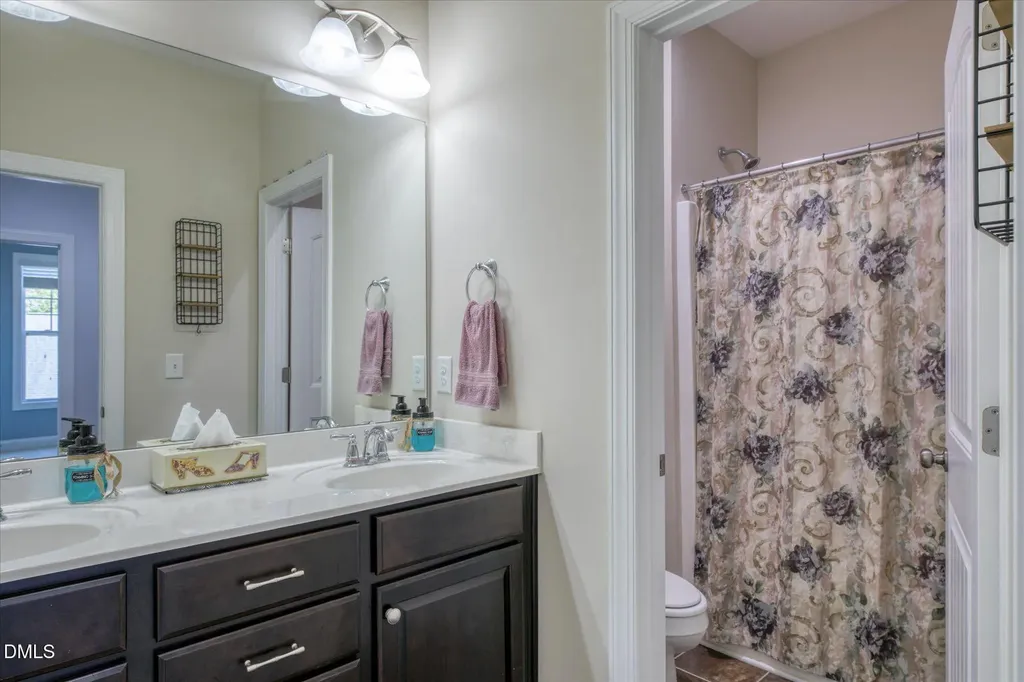 93 Woods Manor Lane Clayton NC 27527