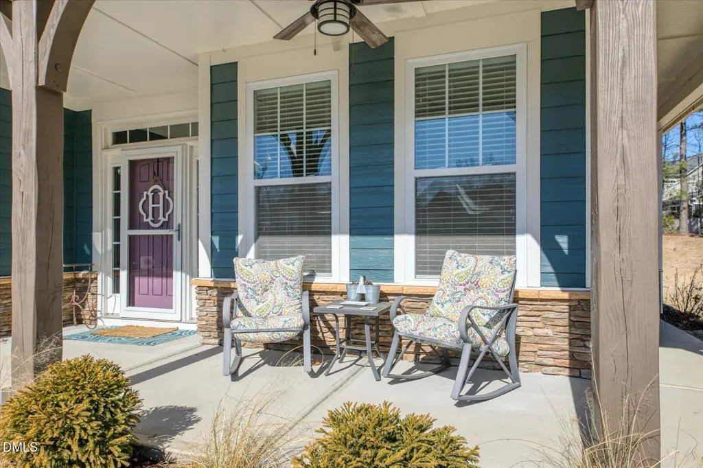 93 Woods Manor Lane Clayton NC 27527