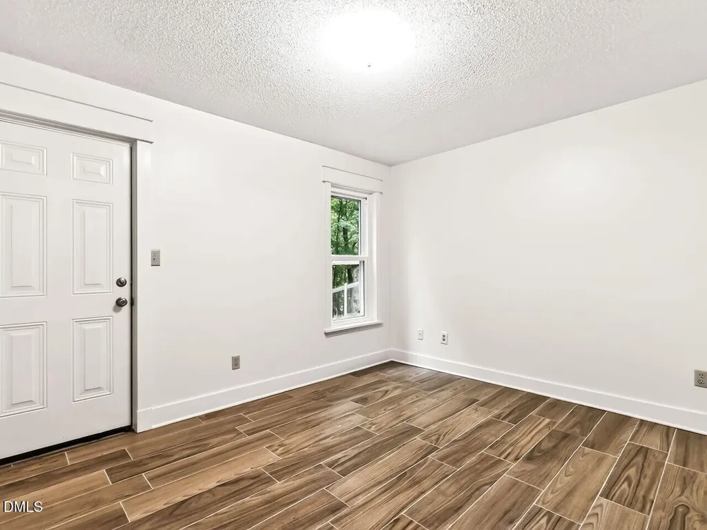 10101 Daviton Court Raleigh NC 27615
