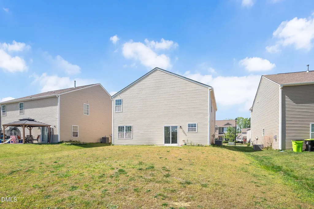 70 Gaillardia Way Clayton NC 27527
