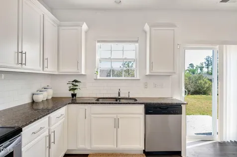 70 Gaillardia Way Clayton NC 27527