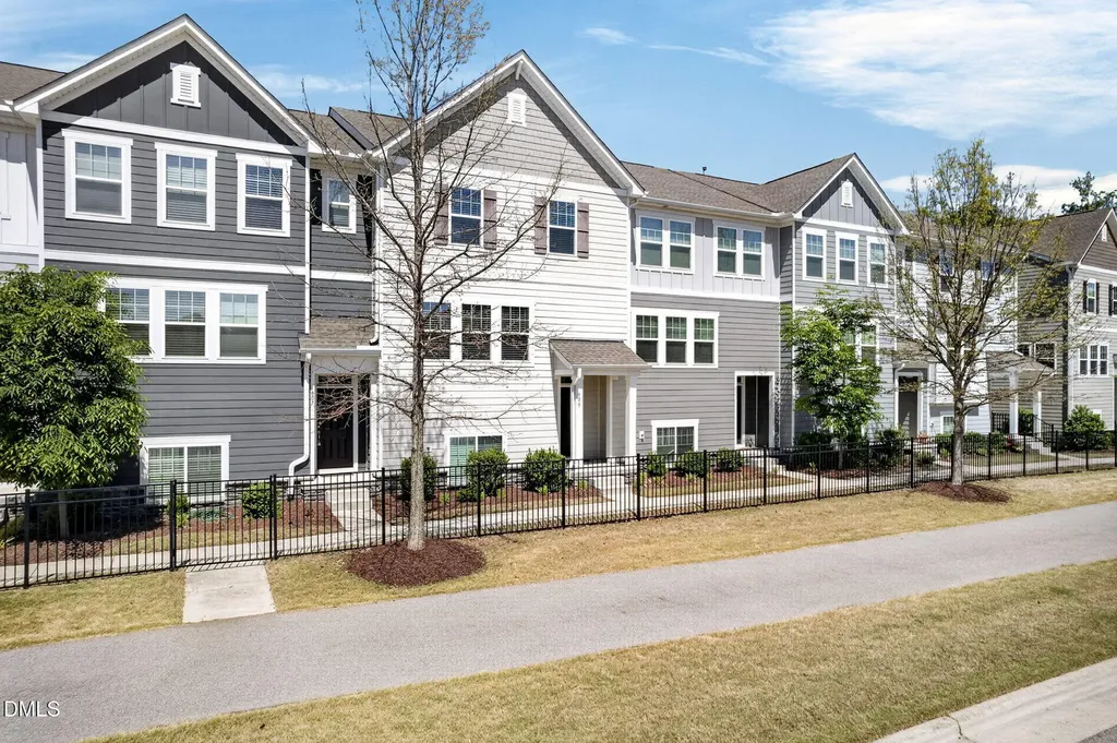 609 Traditions Grande Boulevard Wake Forest NC 27587