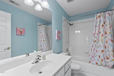 1202 Fairfax Woods Drive Apex NC 27502