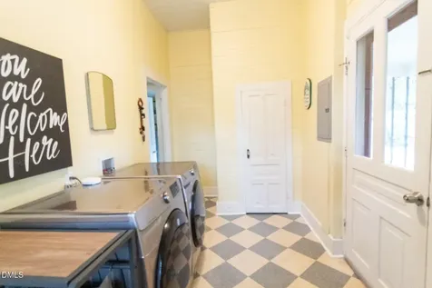 115 W Franklin Street Youngsville NC 27596