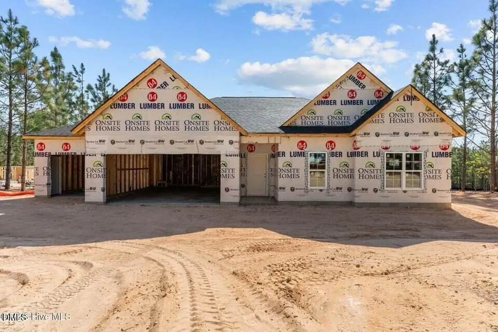 5016 Arcadia Way West End NC 27376
