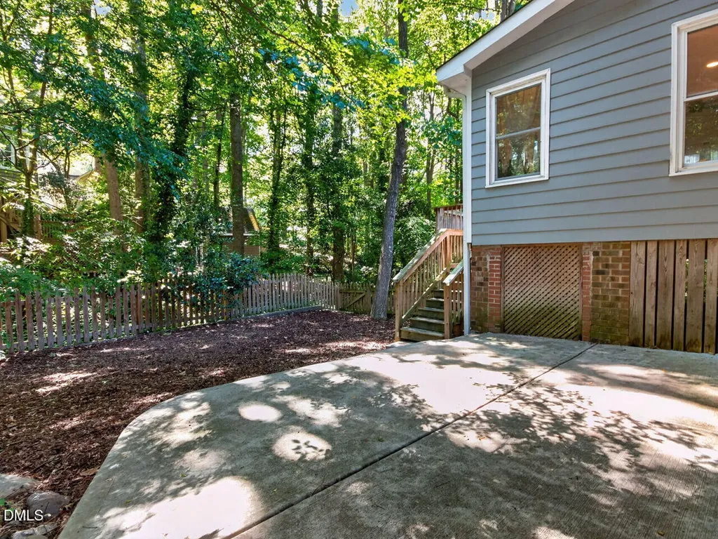 6004 Tarnhour Court Raleigh NC 27612