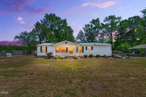 3226 Eldridge Road Newton Grove NC 28366