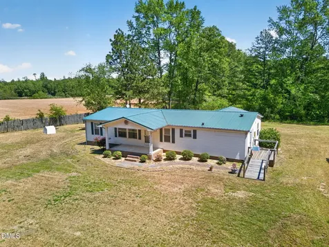 3226 Eldridge Road Newton Grove NC 28366