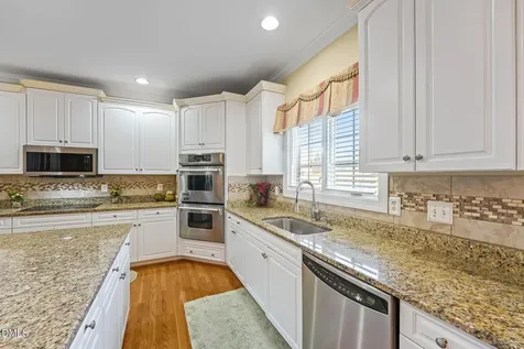 736 Meadowood Drive Burlington NC 27215