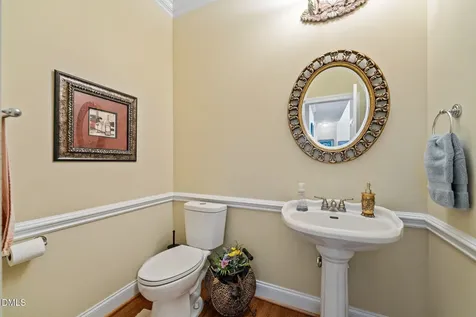 736 Meadowood Drive Burlington NC 27215