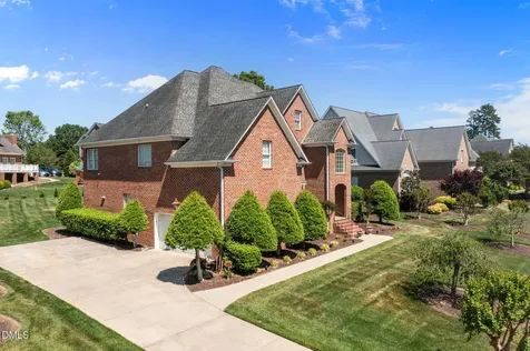 736 Meadowood Drive Burlington NC 27215