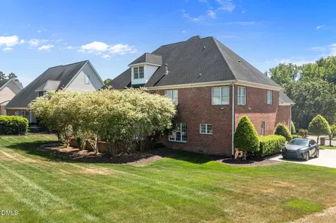 736 Meadowood Drive Burlington NC 27215