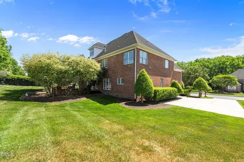 736 Meadowood Drive Burlington NC 27215