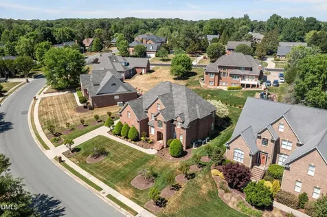 736 Meadowood Drive Burlington NC 27215