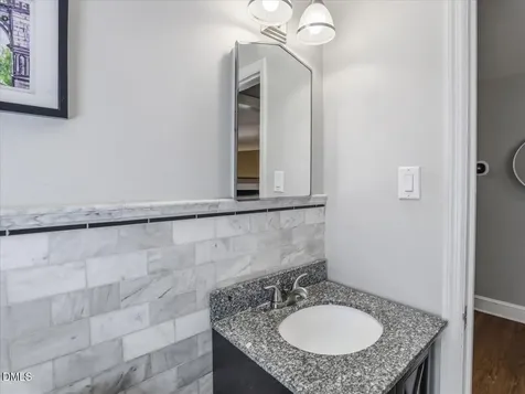 1428 Dixie Trail Raleigh NC 27607