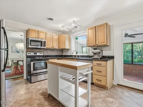 1428 Dixie Trail Raleigh NC 27607