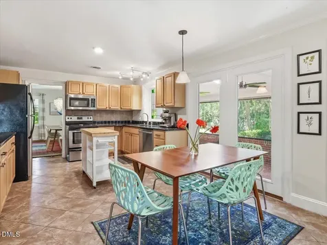 1428 Dixie Trail Raleigh NC 27607