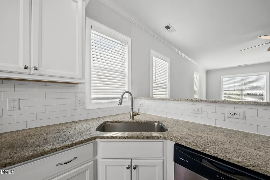 2133 Mills Crest Street Fuquay Varina NC 27526