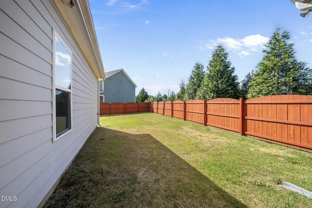 2133 Mills Crest Street Fuquay Varina NC 27526