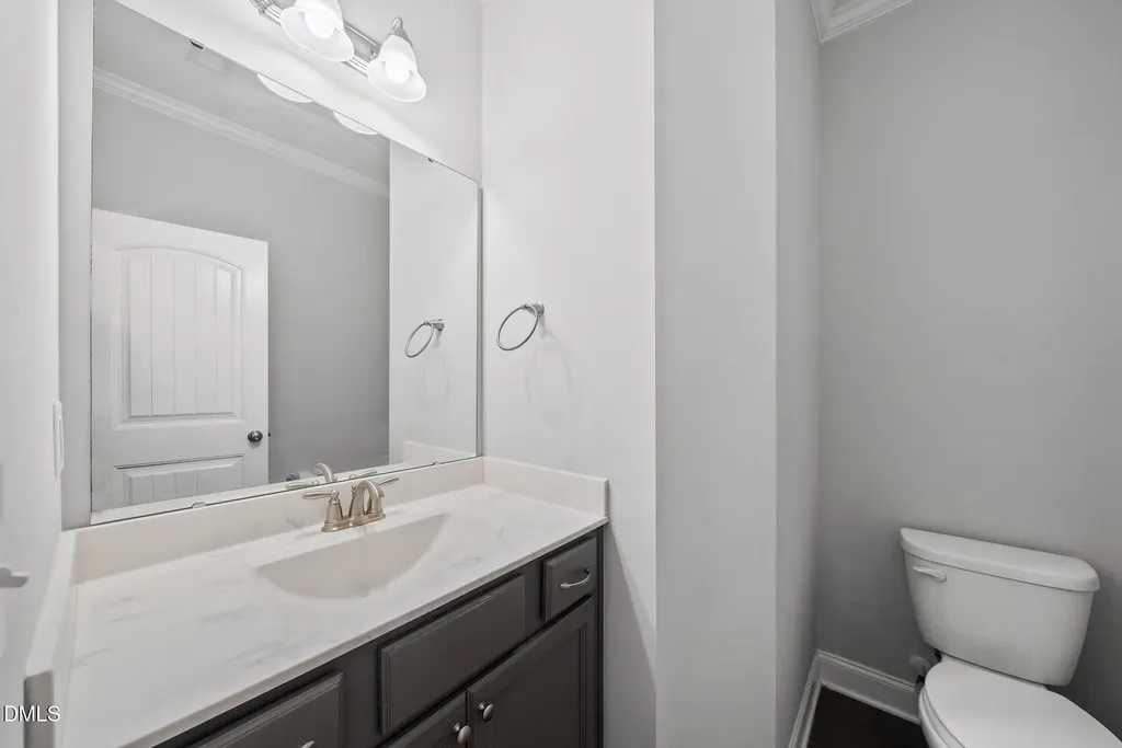 2133 Mills Crest Street Fuquay Varina NC 27526