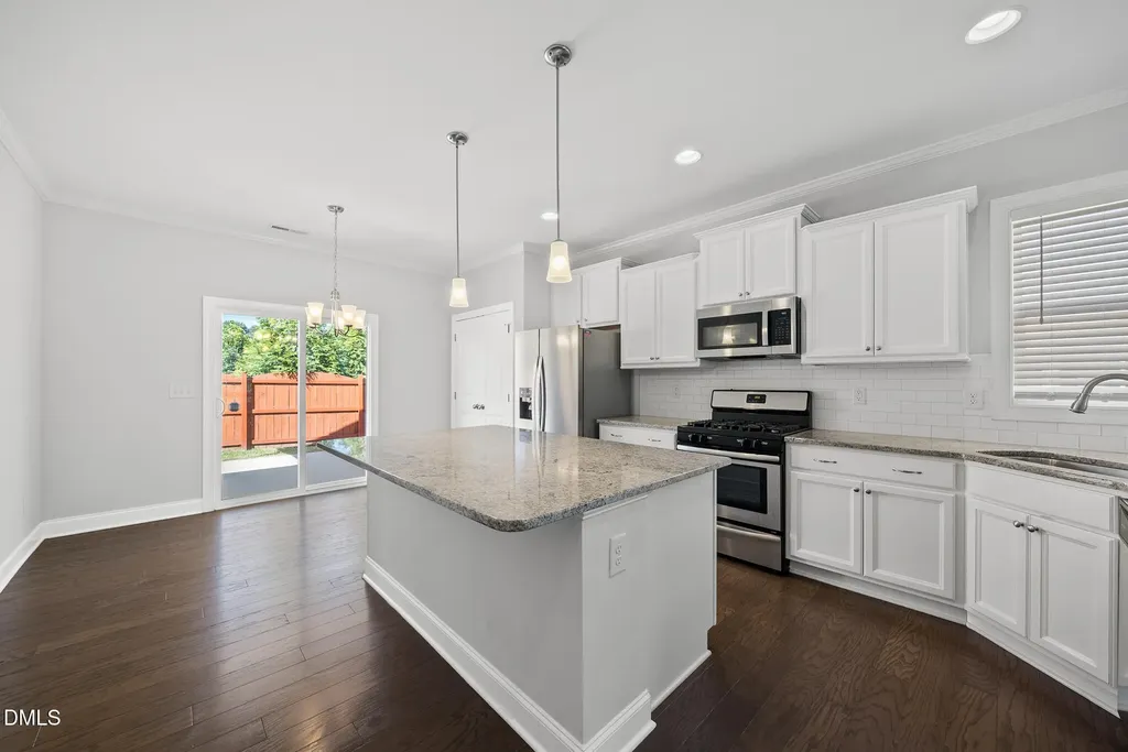 2133 Mills Crest Street Fuquay Varina NC 27526