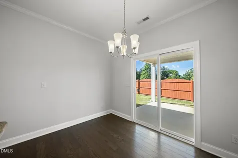 2133 Mills Crest Street Fuquay Varina NC 27526
