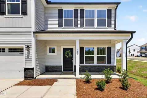 127 S Mule Way Benson NC 27504
