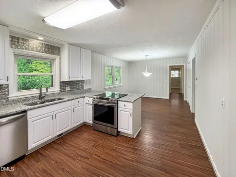 108 W Dogwood Drive Mebane NC 27302