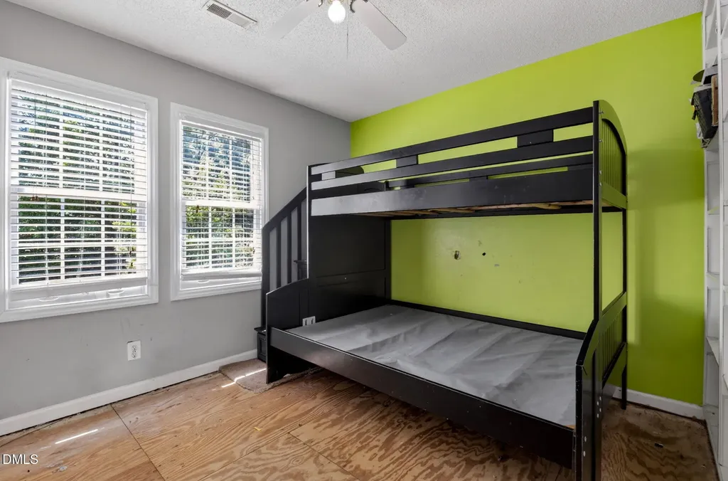 5501 Centipede Trail Raleigh NC 27610