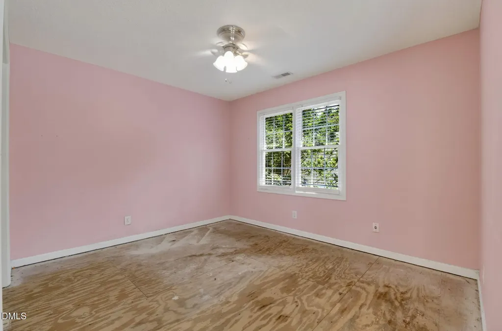 5501 Centipede Trail Raleigh NC 27610