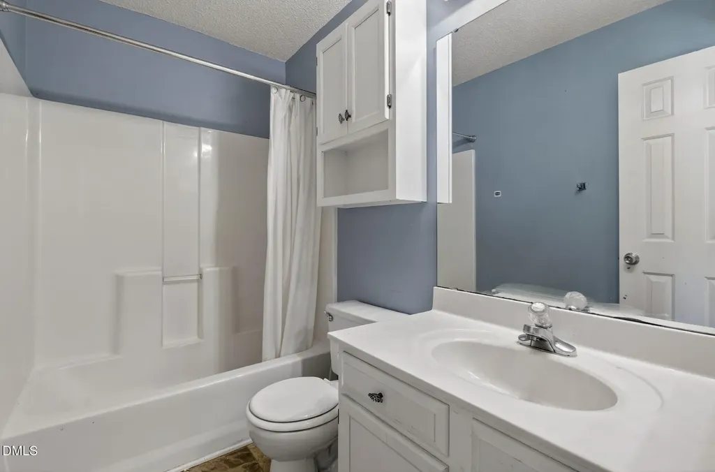 5501 Centipede Trail Raleigh NC 27610