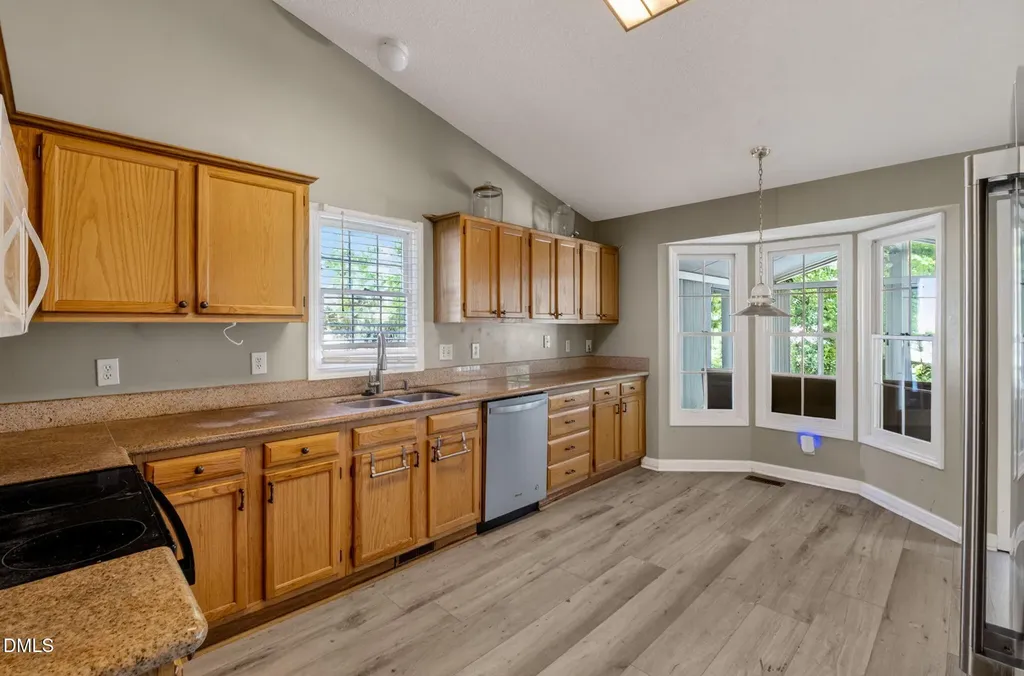 5501 Centipede Trail Raleigh NC 27610