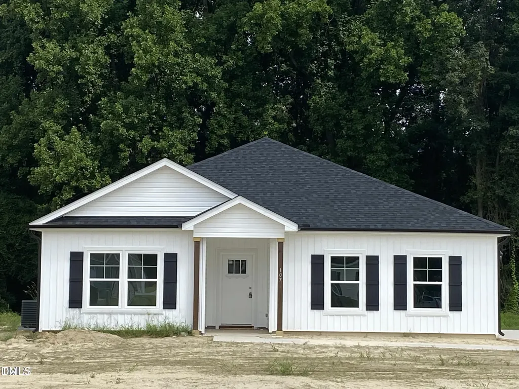 107 Chester Place Pikeville NC 27863