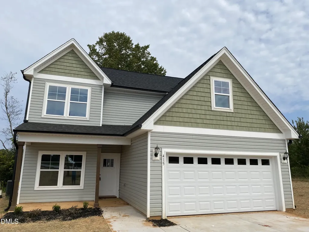 415 E Lee Avenue Yadkinville NC 27055