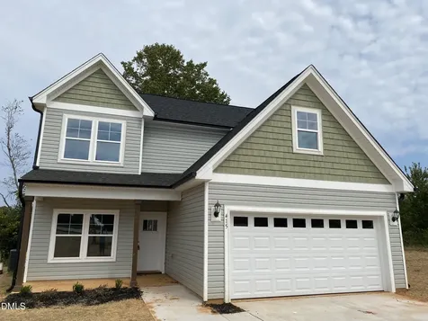 415 E Lee Avenue Yadkinville NC 27055