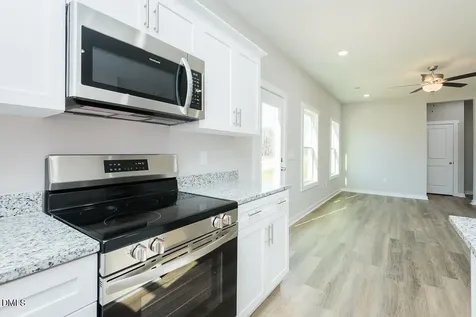 415 E Lee Avenue Yadkinville NC 27055