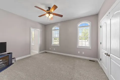 422 Hodge Road Kenly NC 27542