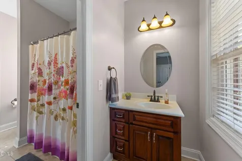 422 Hodge Road Kenly NC 27542