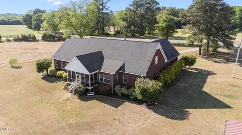 422 Hodge Road Kenly NC 27542