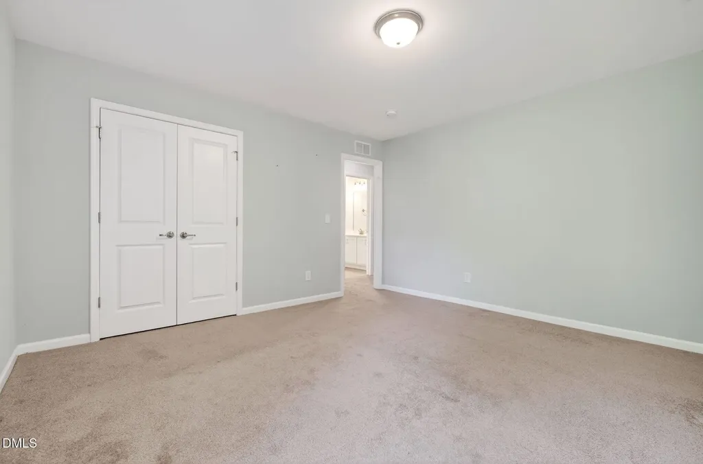 258 Chatsworth Lane Clayton NC 27527