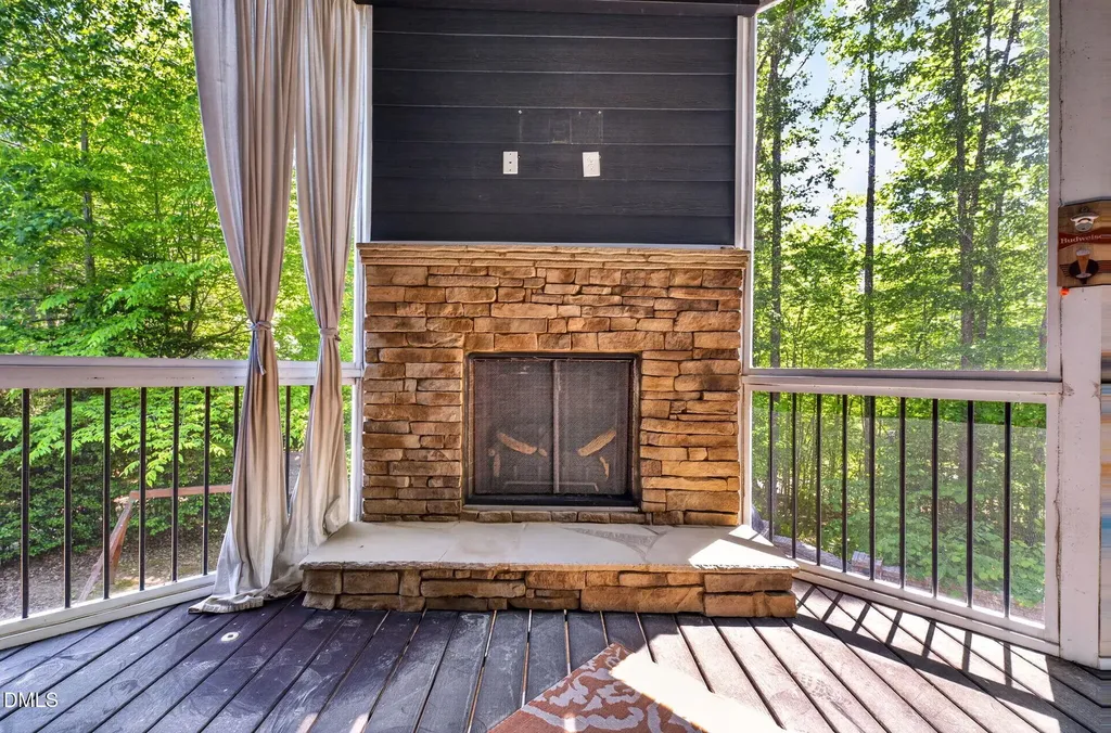 258 Chatsworth Lane Clayton NC 27527