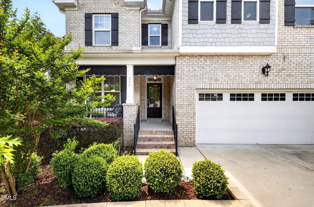 258 Chatsworth Lane Clayton NC 27527