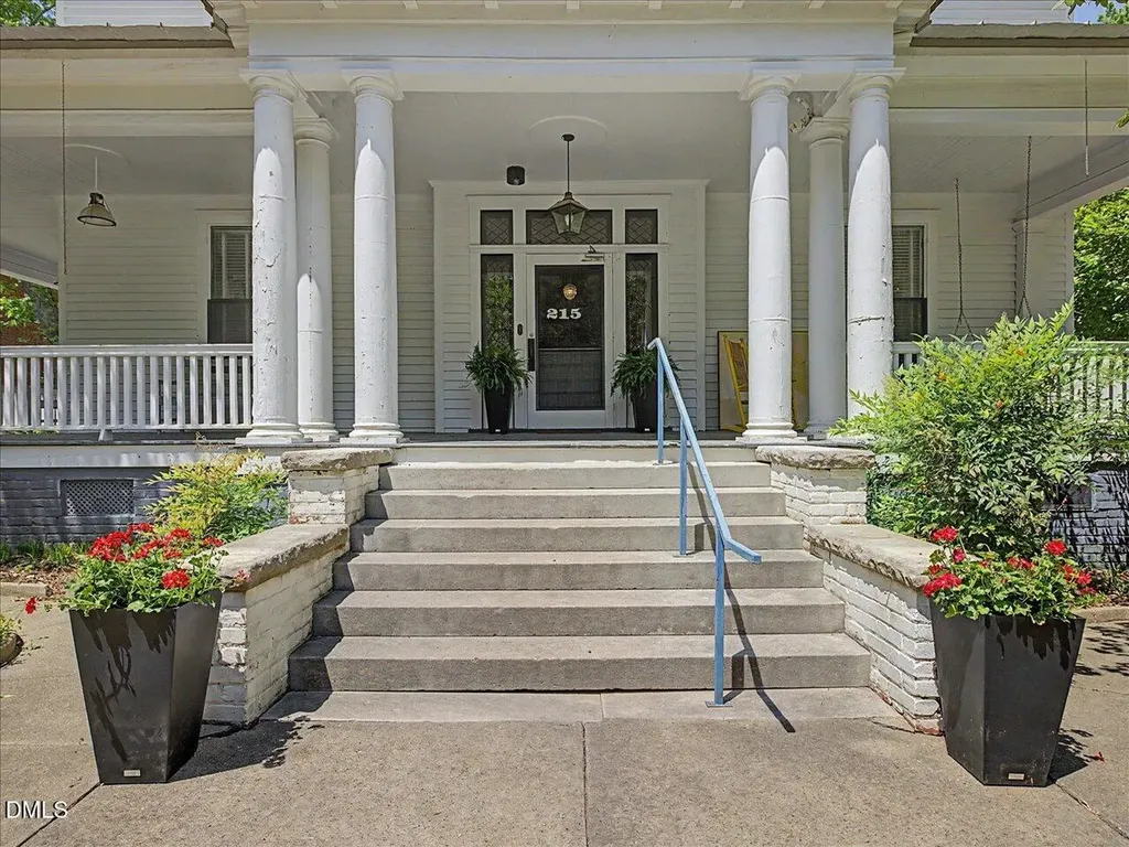 215 Hillcrest Road Raleigh NC 27605