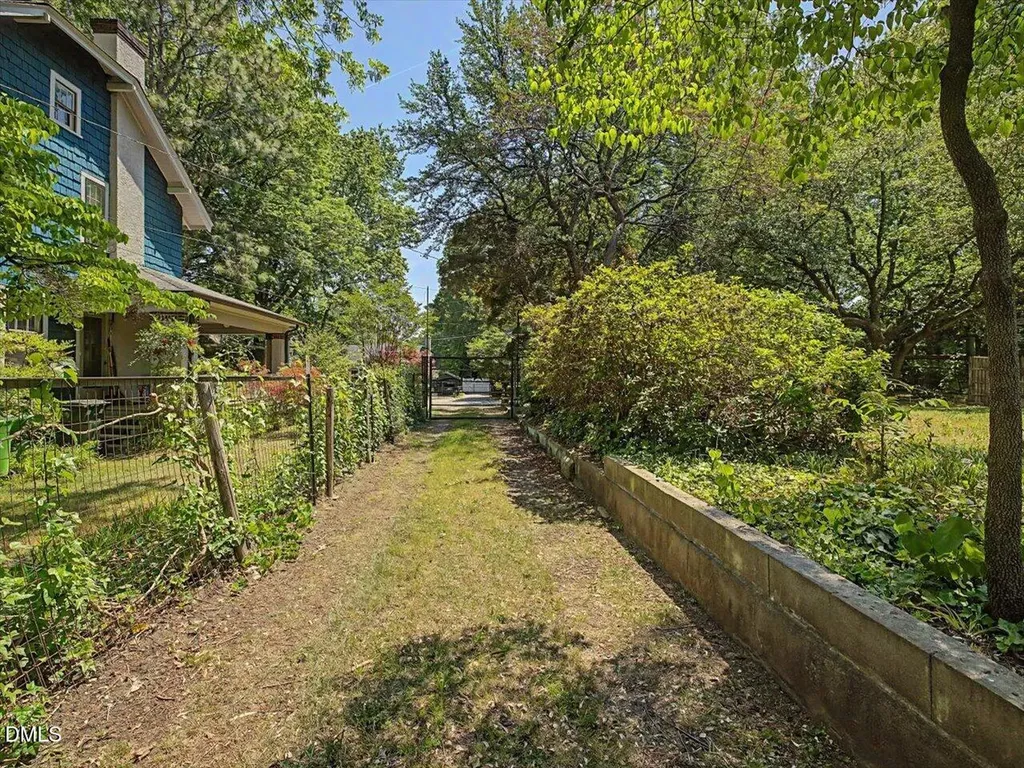 215 Hillcrest Road Raleigh NC 27605