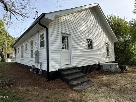 810 N Anthony Street Burlington NC 27217